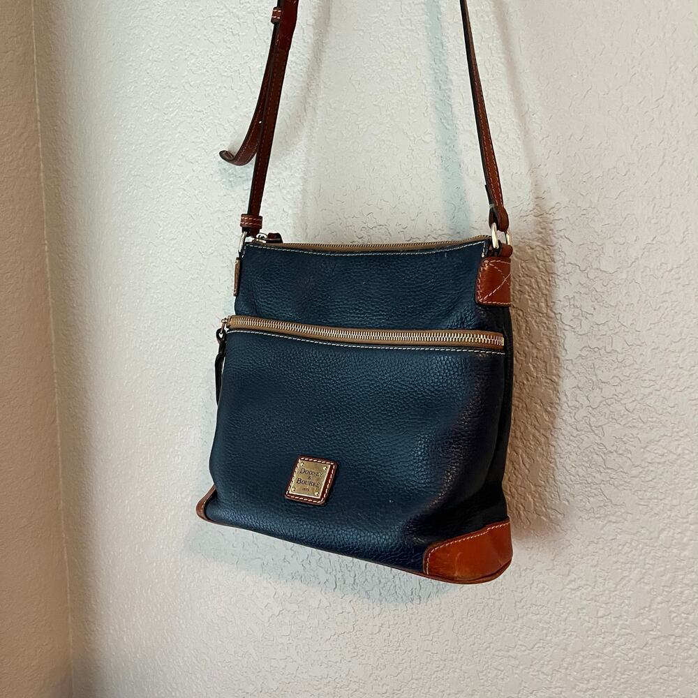 Dooney & Bourke Navy Brown Leather Crossbody Purse Bag Compartments Brass - Picture 2 of 8